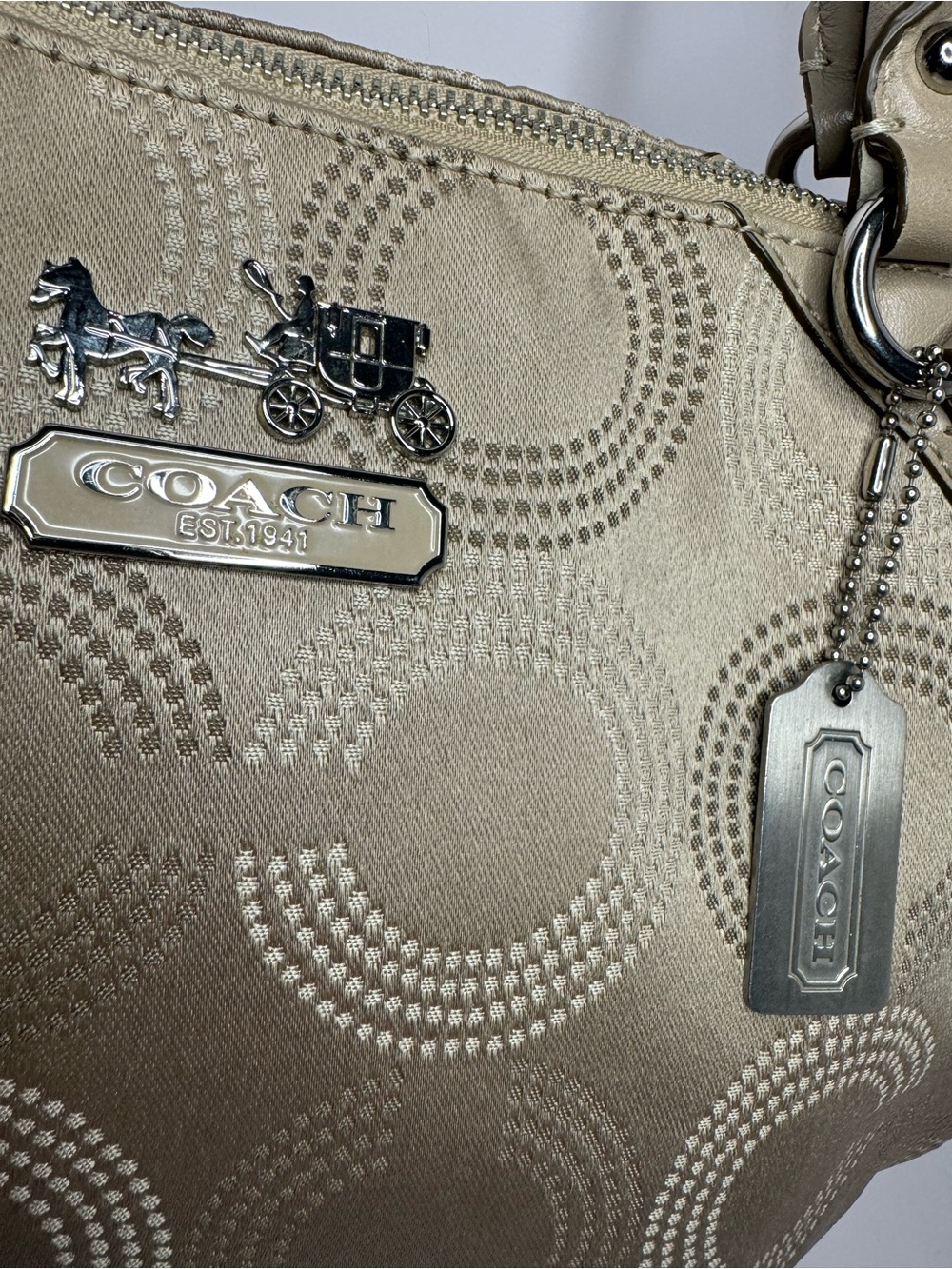 #298 Coach Madison Dotted Op Art Sophia Satchel Two-Way Bag - Picture 2 of 13